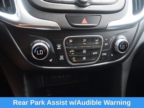Used 2019 Chevrolet Equinox LT FWD image 11