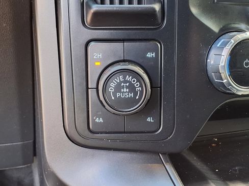 Used 2024 Ford F150 Lariat w/ Equipment Group 502A High AWD/4WD image 31