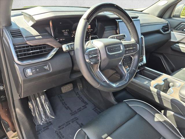 Used 2025 GMC Acadia Denali w/ Super Cruise Package FWD image 10