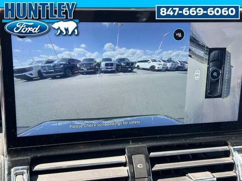 Used 2022 Lincoln Navigator Reserve w/ Equipment Group 201A image 32