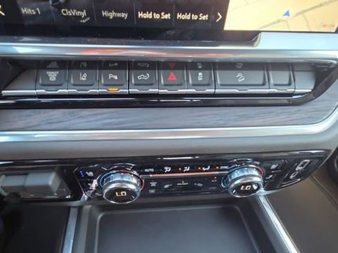 New 2026 GMC Sierra 2500 SLT w/ SLT Premium Package image 41