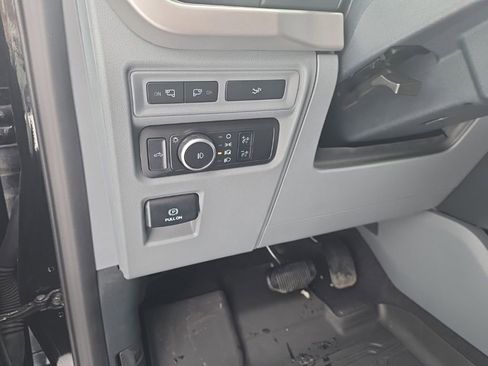 Used 2023 Ford F150 XLT w/ Equipment Group 302A High image 13