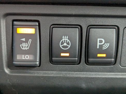 Used 2025 Nissan Frontier PRO-4X w/ Pro Convenience Package image 25