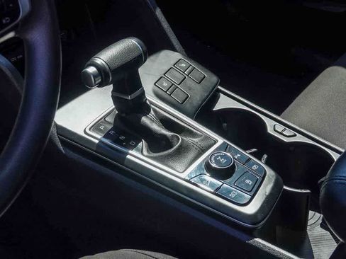 Certified 2023 Kia Sportage LX image 18