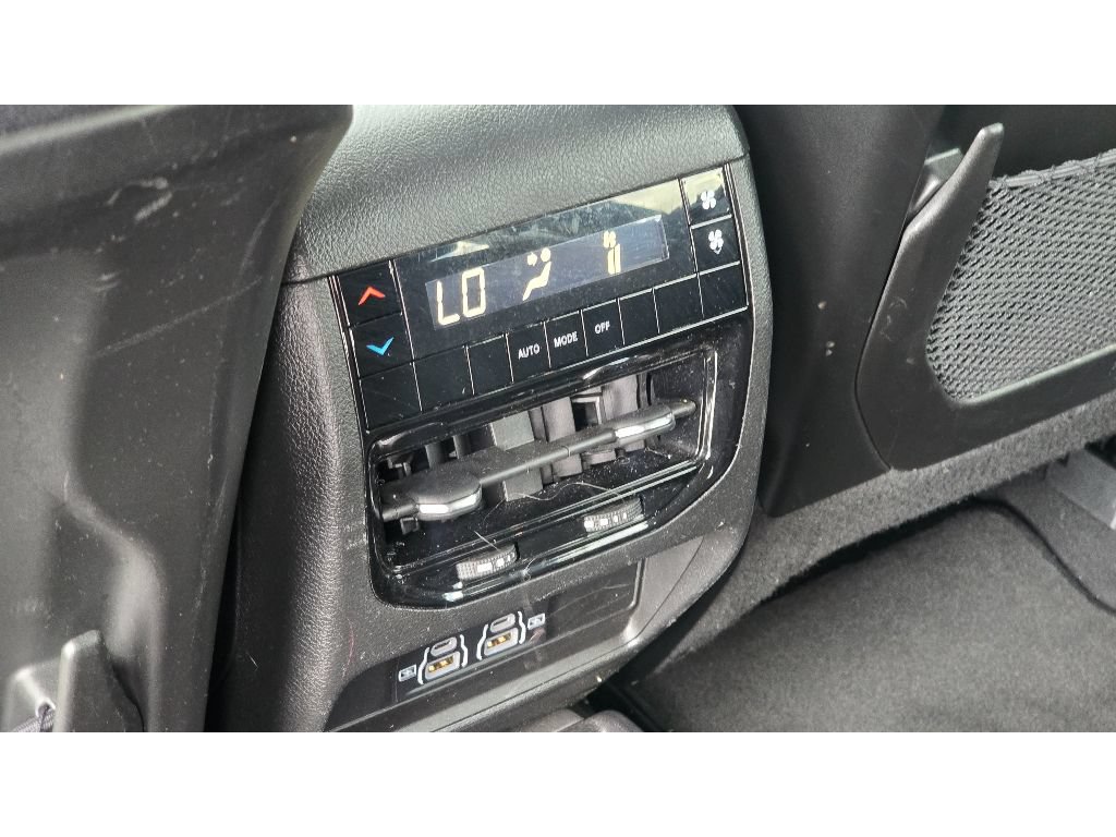 Used 2023 Jeep Grand Cherokee L Laredo AWD/4WD image 20