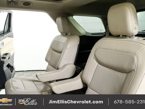 Used 2020 Ford Explorer Limited w/ Class III Trailer Tow Package image 23