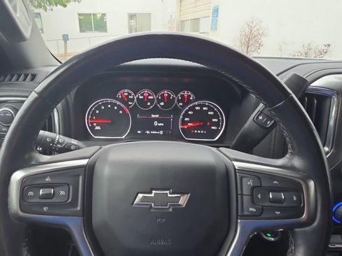 Used 2022 Chevrolet Silverado 1500 LT Trail Boss w/ Bed Protection Package AWD/4WD image 17