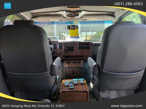 Used 2003 GMC Savana 3500 RWD image 21