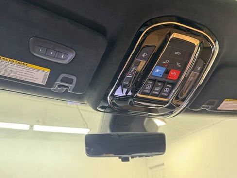 Used 2022 Jeep Grand Cherokee Summit AWD/4WD image 32