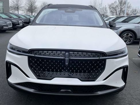 New 2026 Lincoln Nautilus Reserve w/ Jet Appearance Package image 2