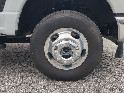 Certified 2024 Ford F350 XL w/ XL Driver Assist Package image 9