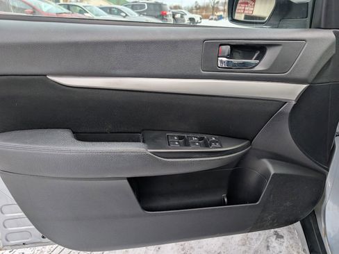 Used 2014 Subaru Outback 2.5i Premium image 40