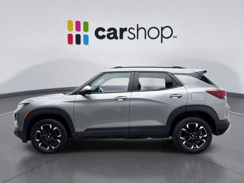 Used 2023 Chevrolet TrailBlazer LT w/ Convenience Package image 2