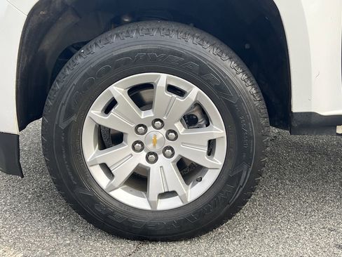 Used 2022 Chevrolet Colorado LT w/ Fleet Safety Package image 35