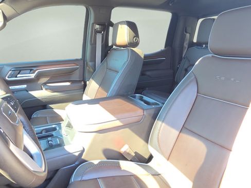 Used 2025 GMC Sierra 1500 Denali w/ Technology Package AWD/4WD image 30