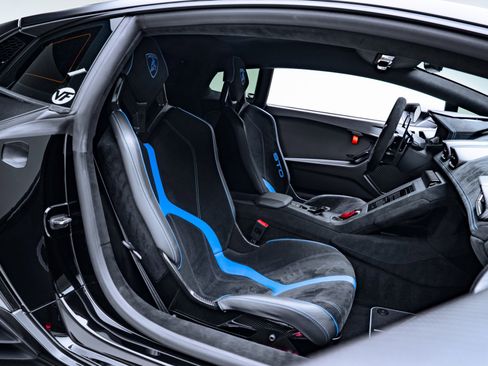 Used 2022 Lamborghini Huracan STO image 29