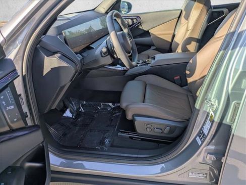 Certified 2025 BMW X3 xDrive30i w/ Convenience Package image 16