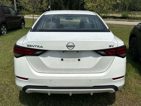 Used 2024 Nissan Sentra SV FWD image 4