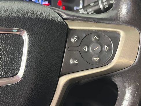 Used 2022 GMC Acadia Denali w/ Denali Ultimate Package AWD/4WD image 18