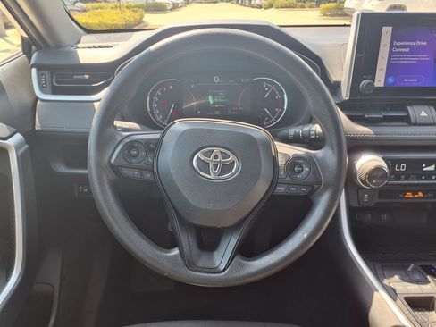 Used 2024 Toyota RAV4 XLE FWD image 26
