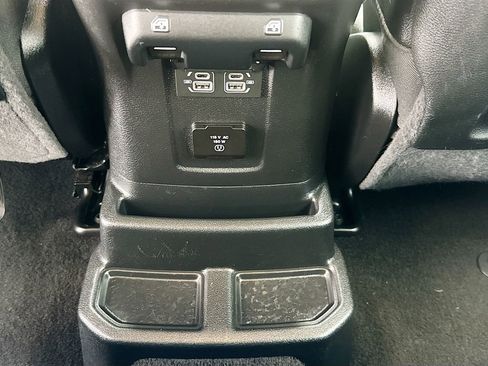 Used 2021 Jeep Wrangler Unlimited Rubicon 4xe w/ Cold Weather Group AWD/4WD image 28