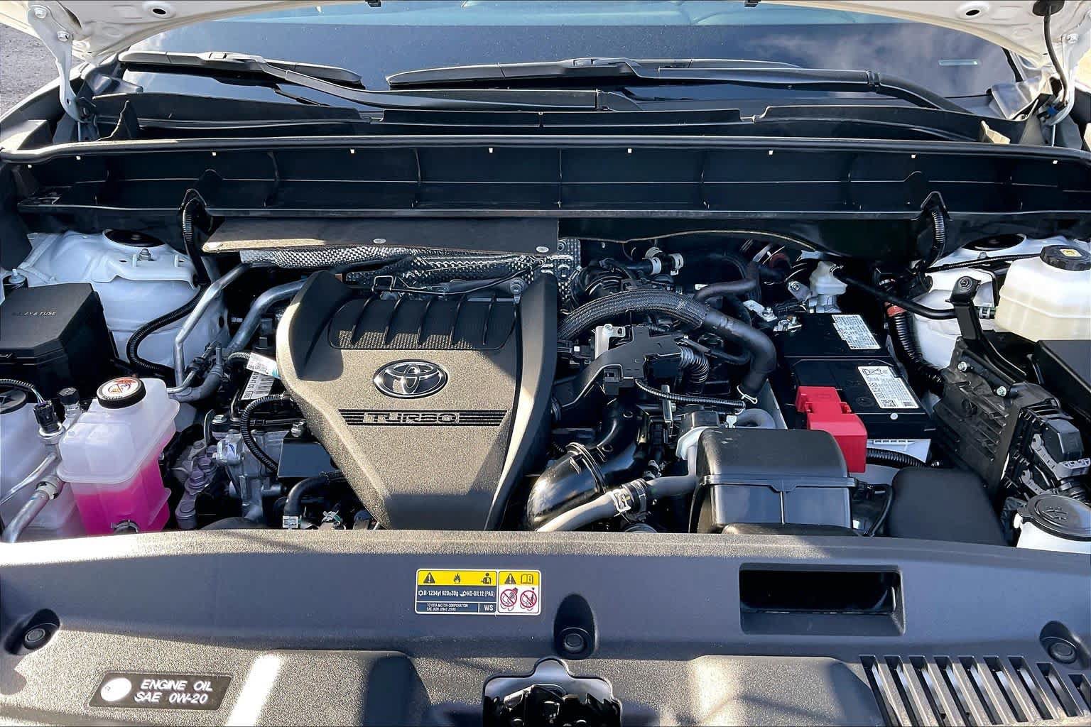 Used 2026 Toyota Highlander XLE AWD/4WD image 32