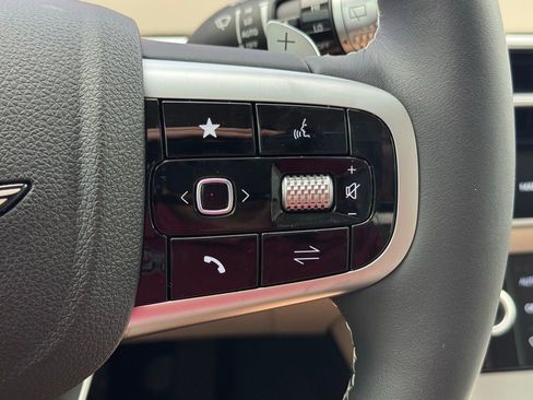 New 2026 Genesis GV70 2.5T Advanced image 30