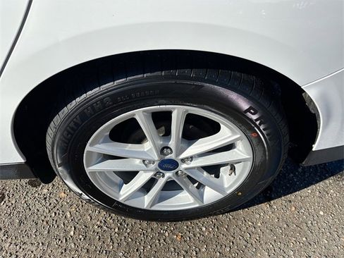 Used 2018 Ford Focus SE image 13