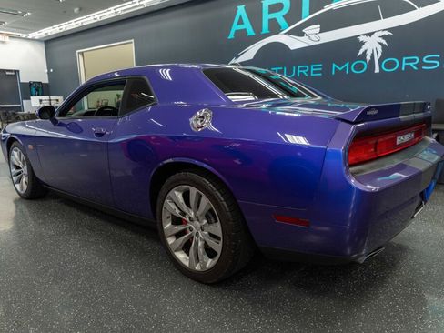 Used 2013 Dodge Challenger SRT8 w/ Harman Kardon Audio Group image 9