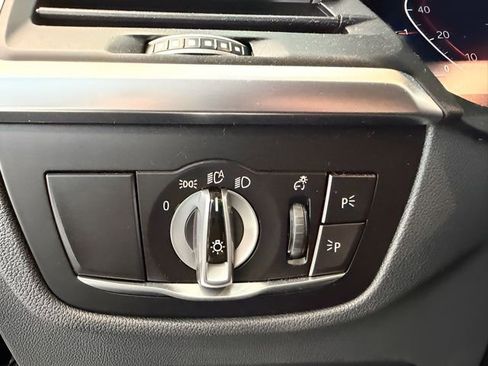 Used 2024 BMW X3 sDrive30i w/ Premium Package w/ZPA image 21