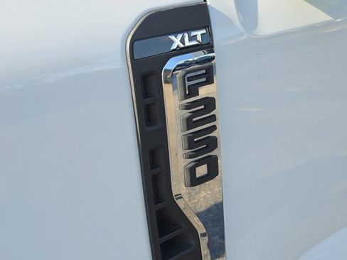 Used 2025 Ford F250 XLT AWD/4WD image 10
