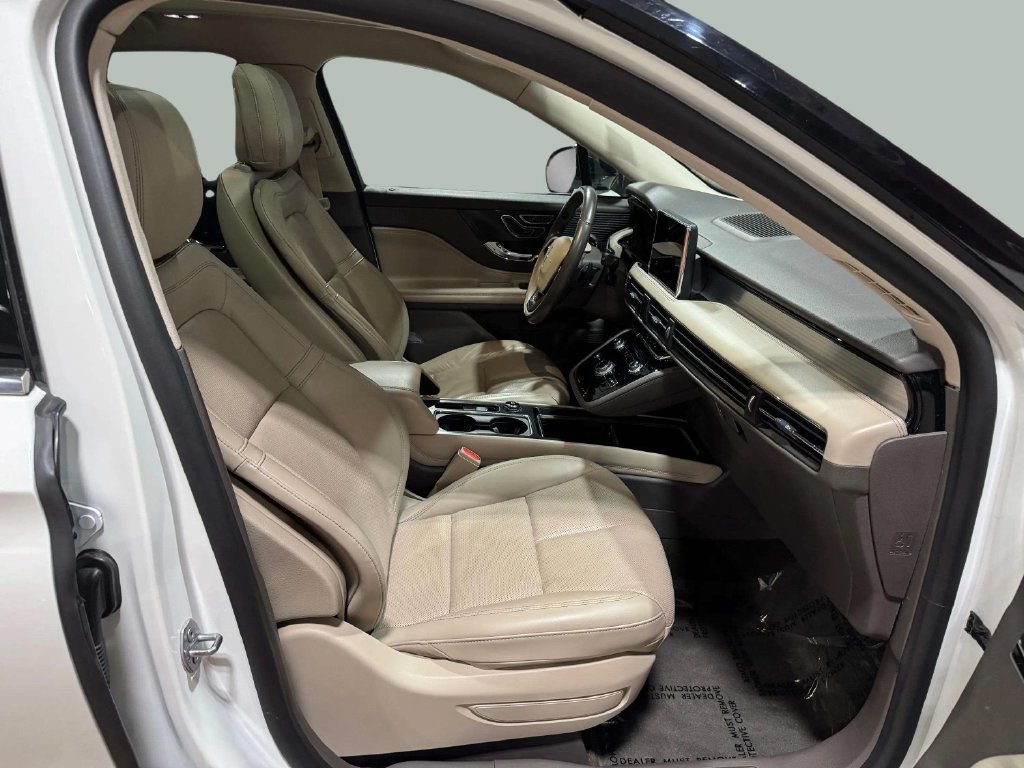 Certified 2020 Lincoln Corsair AWD w/ Premium Package image 25