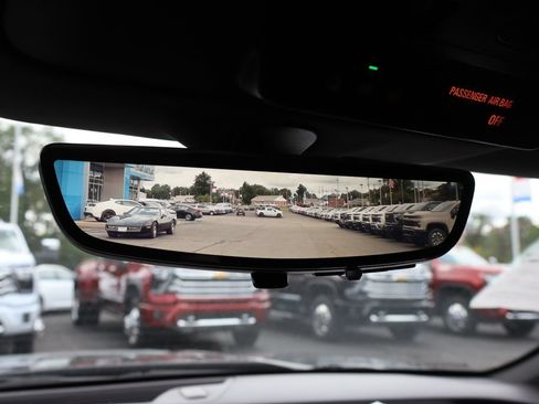 Used 2022 Chevrolet Camaro ZL1 RWD image 18