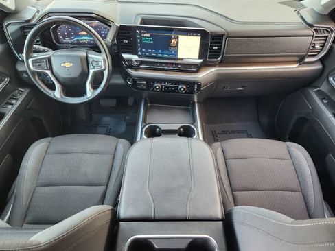 Used 2024 Chevrolet Silverado 2500 LT w/ Convenience Package RWD image 26