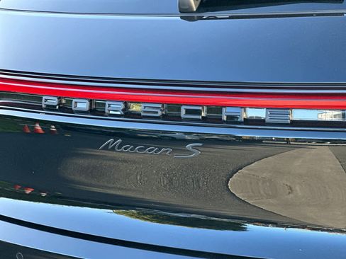 New 2025 Porsche Macan S AWD/4WD image 32