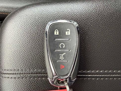 Used 2021 Chevrolet Equinox Premier image 31