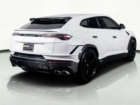 Used 2023 Lamborghini Urus Performante image 18