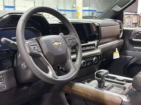 New 2026 Chevrolet Silverado 1500 High Country w/ High Country Premium Package image 8