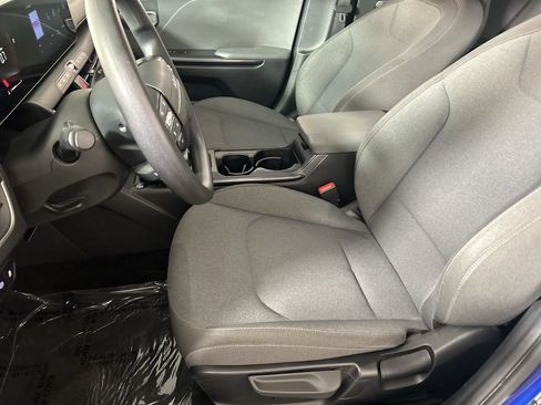 Used 2025 Kia K4 FWD image 21