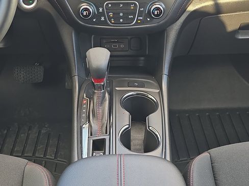 Certified 2024 Chevrolet Equinox RS image 25