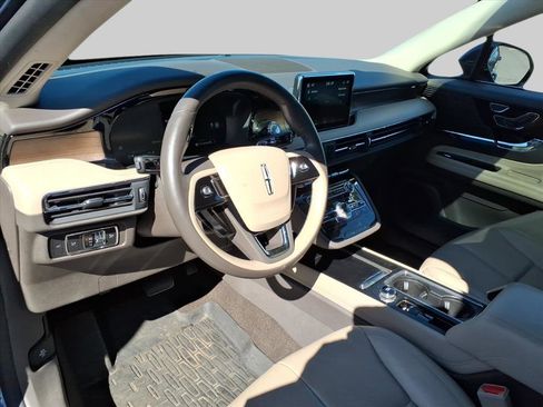 Used 2022 Lincoln Corsair Reserve w/ Equipment Group 201A image 13