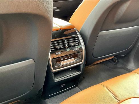 Used 2022 BMW X5 xDrive40i w/ M Sport Package image 38