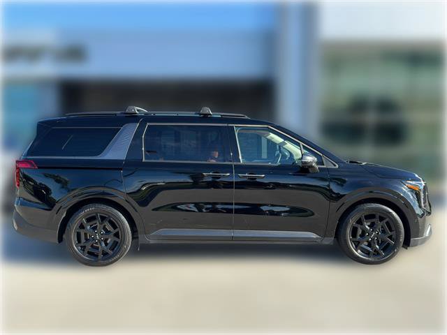 Used 2025 Kia Carnival SX FWD image 10