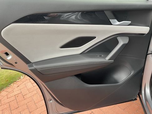 New 2026 Volkswagen Tiguan SE image 11