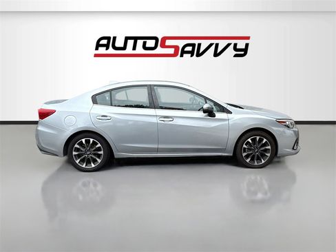 Used 2020 Subaru Impreza 2.0i Limited image 8