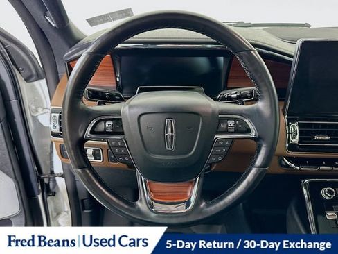 Certified 2024 Lincoln Navigator Reserve AWD/4WD image 13