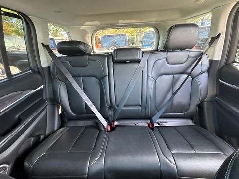 Used 2023 Jeep Grand Cherokee 30th Anniversary image 30