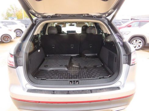 Certified 2022 Lincoln Nautilus Reserve w/ Luxury Package image 12