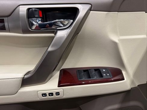 Used 2015 Lexus GX 460 w/ Premium Package image 53