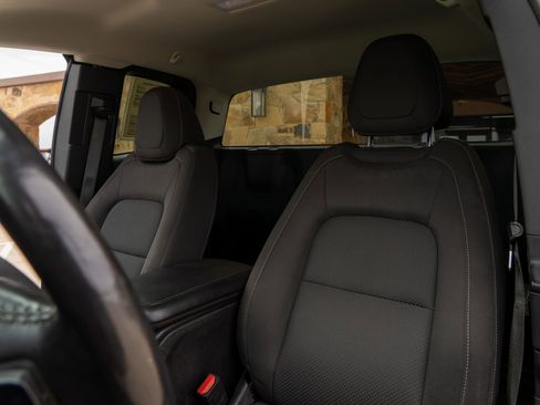 Used 2022 Chevrolet Colorado LT w/ Fleet Safety Package image 6